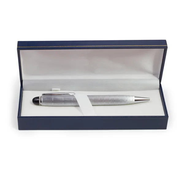 Подарочная коробка из серебра шариковой ручки на белом фоне — стоковое фото