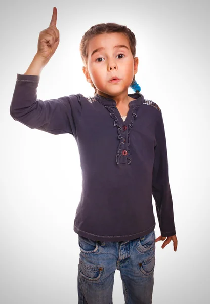 Meisje van de baby aan de orde gesteld haar duimen kwam met het idee van denken — Stockfoto