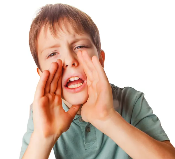 Nastolatek chłopak krzyczy wzywając otworzył usta — Zdjęcie stockowe