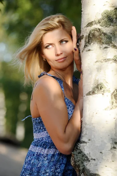 Girl near birch — Stock Photo, Image