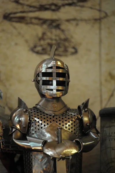 Estatua de un caballero medieval — Foto de Stock