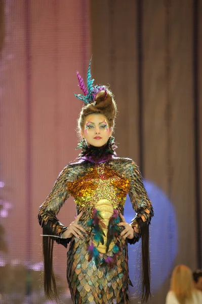 Show de maquiagem criativa no festival de beleza — Fotografia de Stock