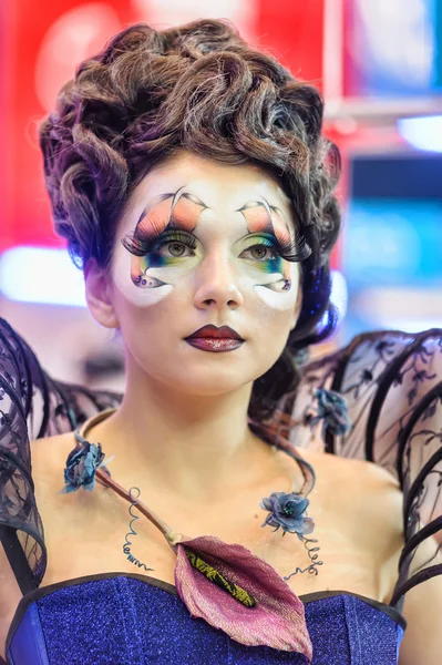 Kreativní make-up show na festivalu krásy — Stock fotografie