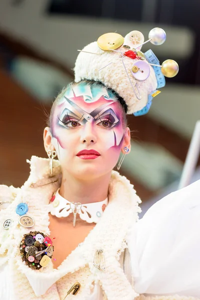 Show de maquillaje creativo en el festival de la belleza —  Fotos de Stock