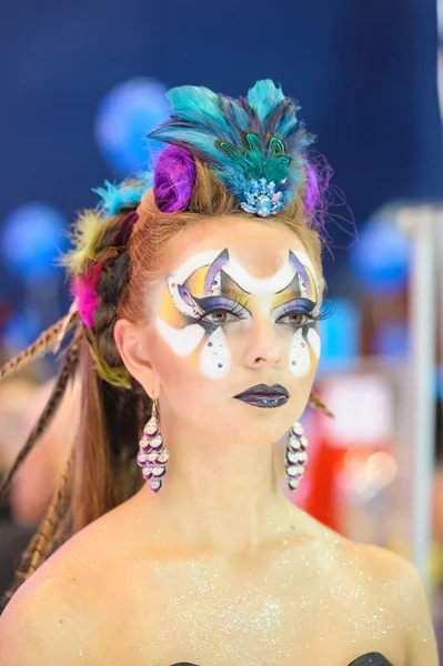 Kreativa makeup show på festivalen av skönhet — Stockfoto