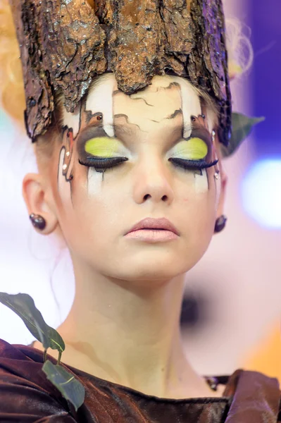 Kreativní make-up show na festivalu krásy — Stock fotografie