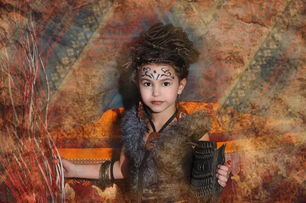 民族风格辫子的女孩的肖像 — 图库照片