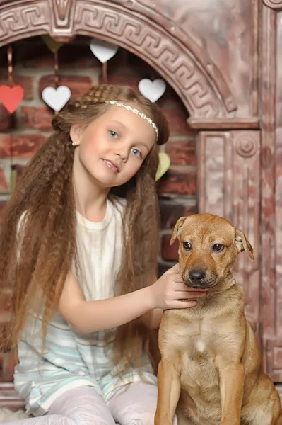강아지와 소녀 — 스톡 사진