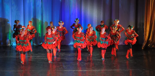 Folk dance show — Stock Photo, Image