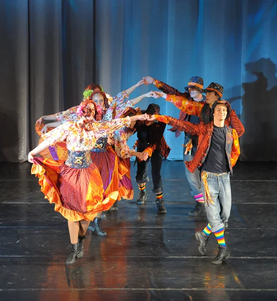 Spettacolo di danza popolare — Foto Stock