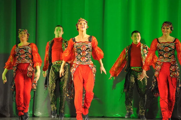 Russian dance — Stock Photo, Image