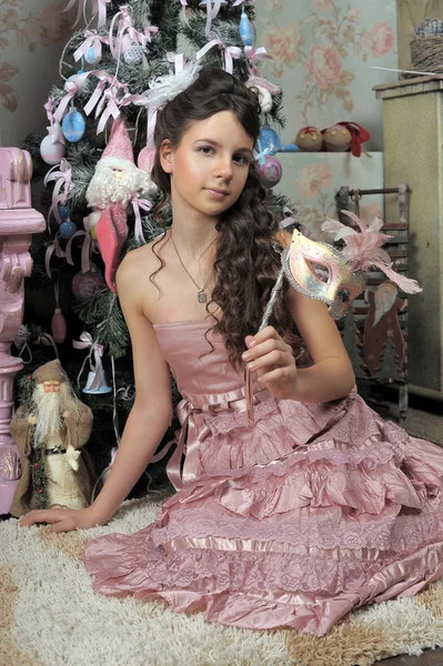 Beautiful girl in carnival dress — Stock Photo, Image