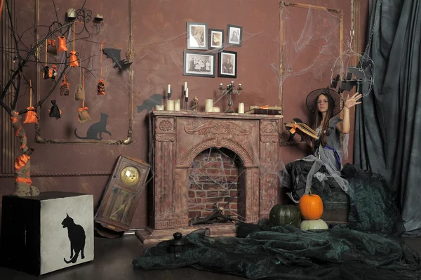 Retrato de una chica en el estilo de "Halloween " — Foto de Stock