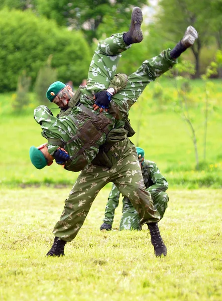 デモンストレーションの演習にロシアの兵士 — ストック写真