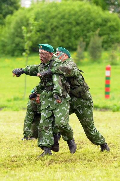 Rosyjscy żołnierze na pokaz ćwiczeń — Zdjęcie stockowe
