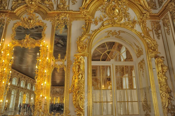 Great Hall of the Catherine Palace, Tsarskoye Selo, Pushkin, Russia. — Stock Photo, Image