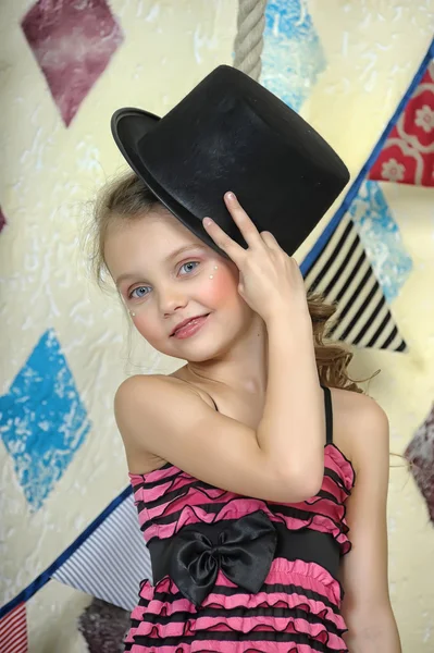 Retrato de una pequeña actriz de circo —  Fotos de Stock