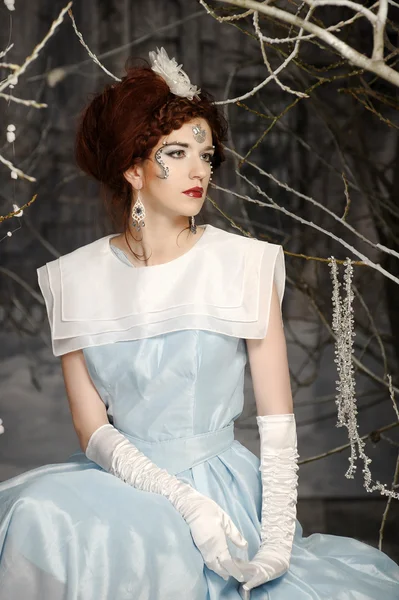Portré egy nőt a szerepét a Snow Queen — Stock Fotó