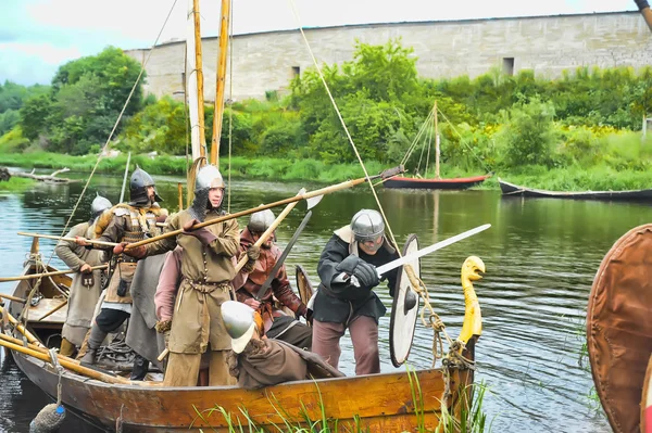 Participants during historical festival "Old Ladoga" — Stock Photo, Image