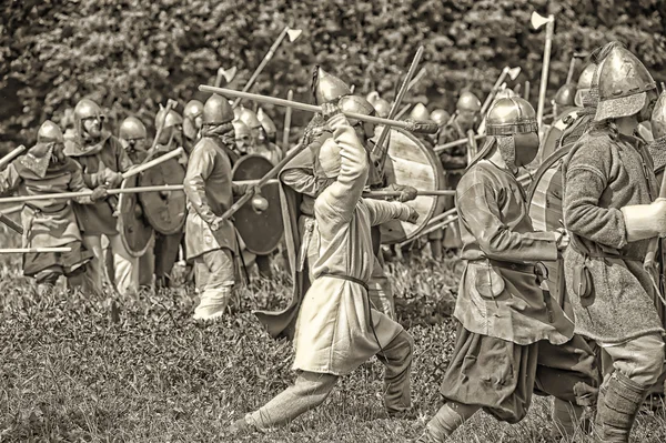 The battle with spears — Stock Photo, Image