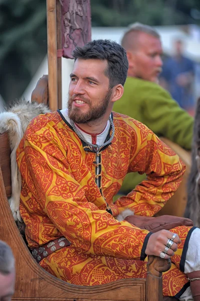 Les gens dans la reconstruction des événements historiques — Photo