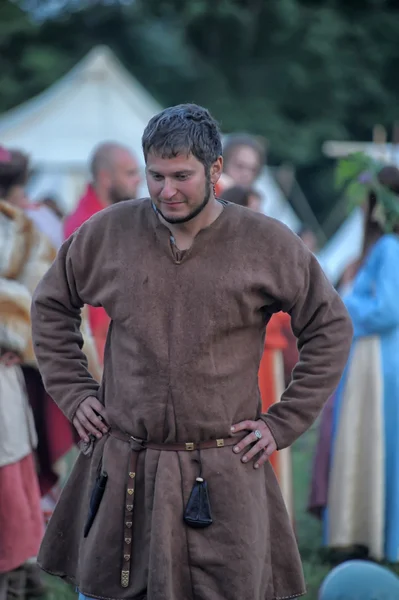 Les gens dans la reconstruction des événements historiques — Photo