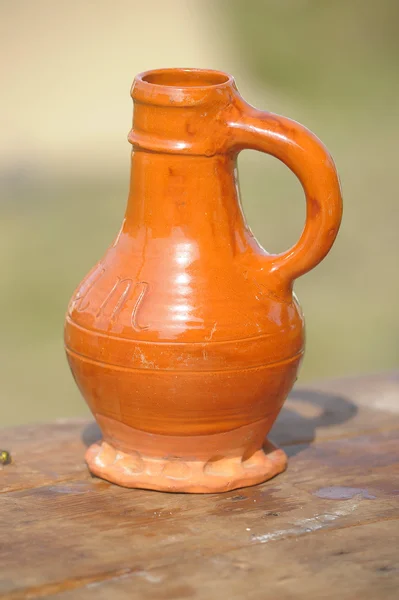 National culture ceramic handmade brown jugs on market — Stock Photo, Image