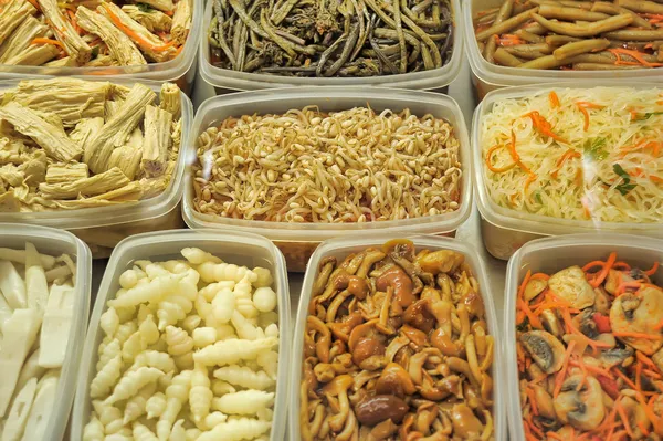 Mercado de venta de ensaladas coreanas — Foto de Stock