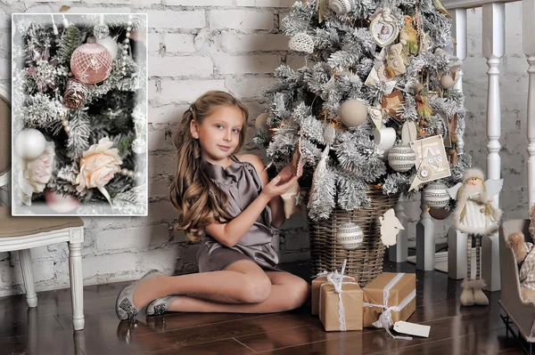 Bastante joven soñando con la Navidad —  Fotos de Stock