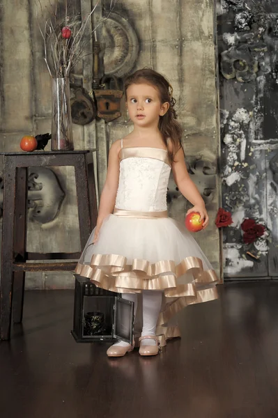 Vintage portrait of girl — Stock Photo, Image