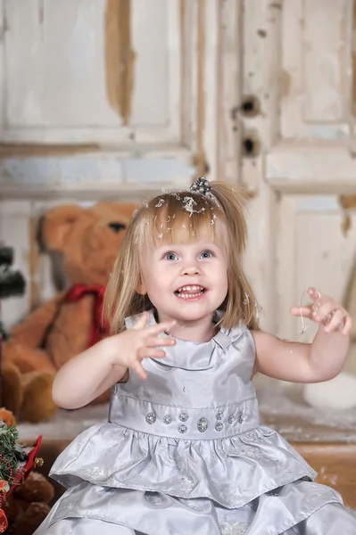 Menina sorridente — Fotografia de Stock