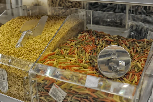 Pasta en el supermercado — Foto de Stock