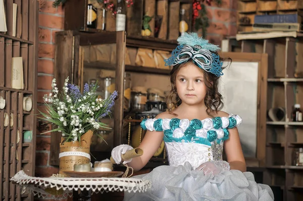 Vintage retrato de menina — Fotografia de Stock