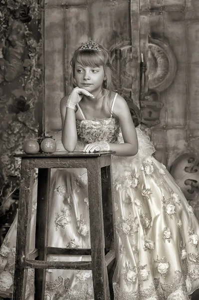 Vintage portrait of girl — Stock Photo, Image