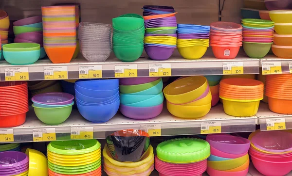 Světlé plastové nádobí — Stock fotografie