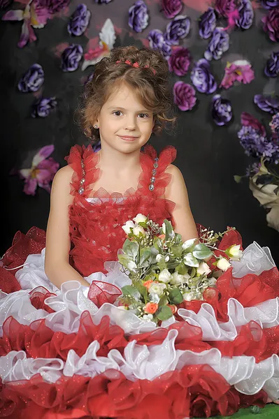 A young girl in costume princess. — Stock Photo, Image