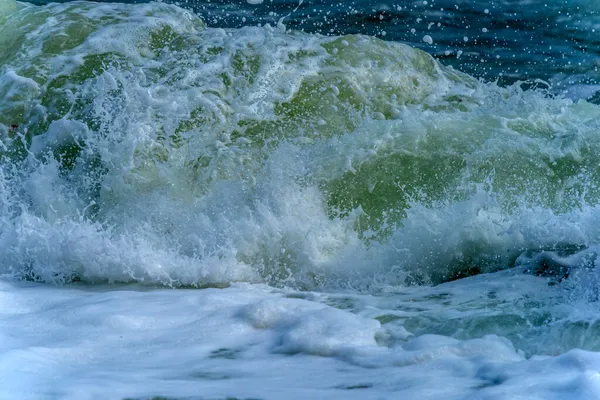 Onde Lungo Costa Durante Una Tempesta Sul Mar Nero — Foto Stock