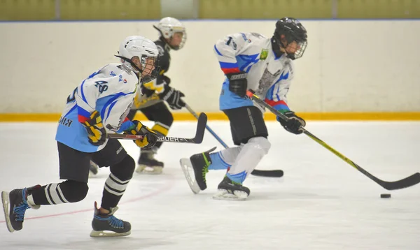 Russie Saint Pétersbourg 2019 Les Enfants Jouent Hockey Tournoi Ouvert — Photo