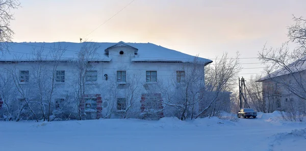 Oroszország Vorkuta 2021 Severny Falu Elhagyott Házak Télen Hóban — Stock Fotó