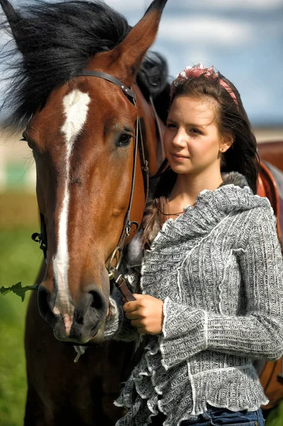 Summer Teenager Girl Horse Field — Stock Photo, Image