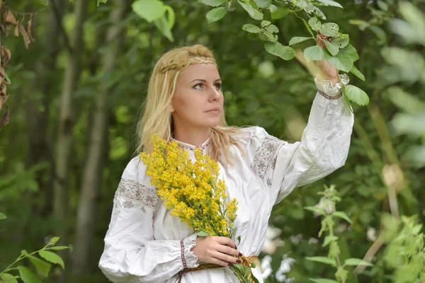 Blonde Woman White Slavic Shirt Greenery Summer — Stock Photo, Image
