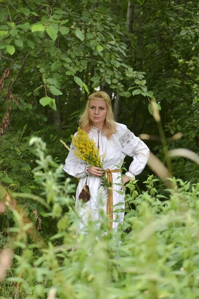Blonde Woman White Slavic Shirt Greenery Summer — Stockfoto
