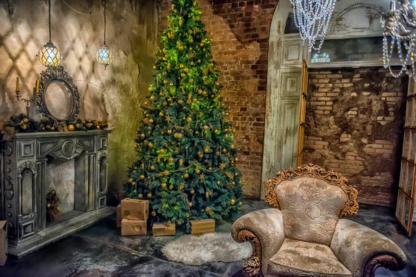 Christmas Tree Old Armchair Fireplace Interior Room — Stock Photo, Image
