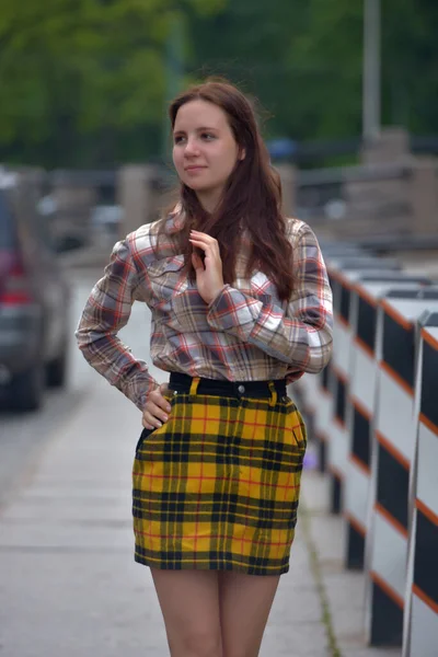 Slender Pretty Brunette Girl Plaid Blouse Skirt City Street — Stock Photo, Image