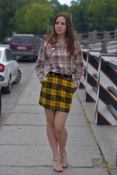 Slender Pretty Brunette Girl Plaid Blouse Skirt City Street — Stock Photo, Image