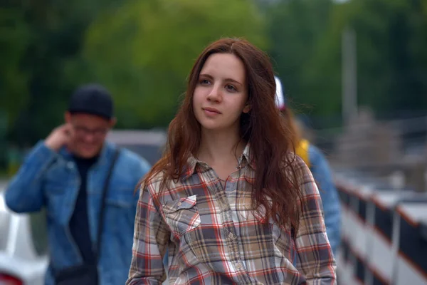 Slender Pretty Brunette Girl Plaid Blouse Skirt City Street — Stock Photo, Image