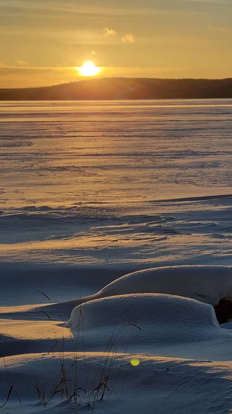 겨울에는 카렐리 아호의 눈덮인 — 스톡 사진