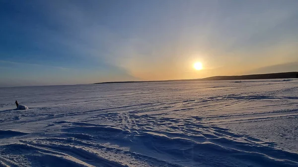 Sole Sul Lago Della Carelia Coperto Neve Inverno — Foto Stock