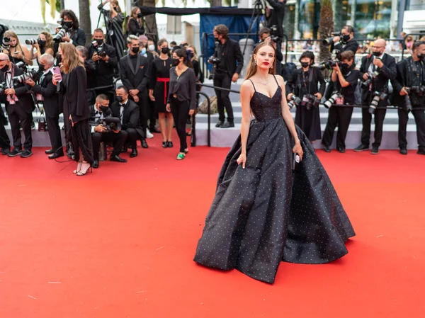 Cannes Frankreich Juli 2021 Xenia Tchoumi Besucht Die Vorführung Von — Stockfoto