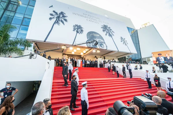 Cannes Frankrijk Juli 2021 Juli Leden Wonen Laatste Vertoning Bij — Stockfoto